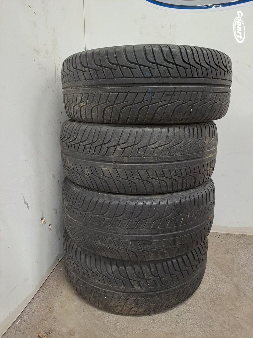 859677 - Image 3