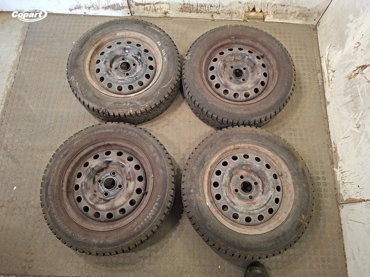 860029 - Image 4