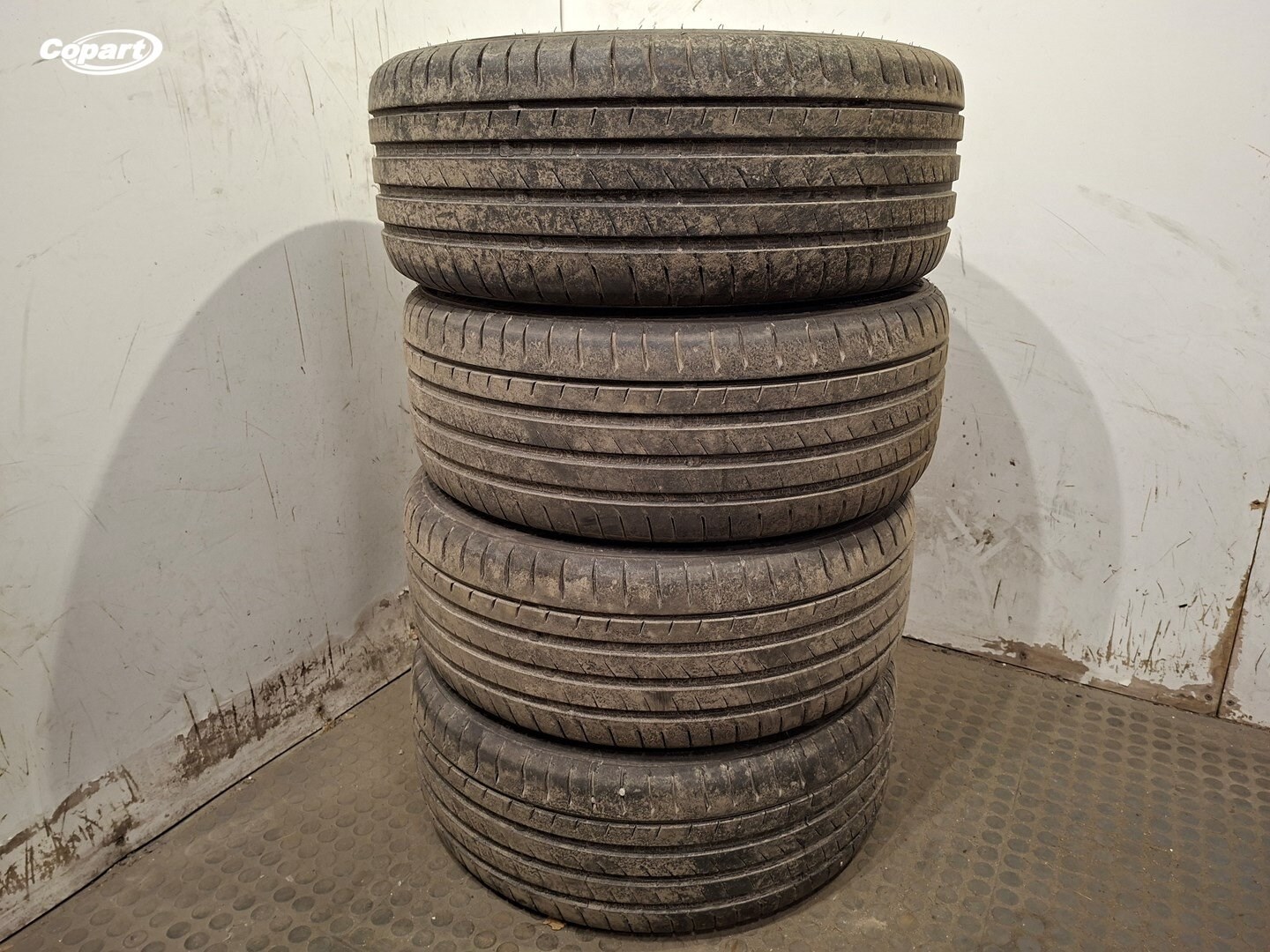860309 - Image 3
