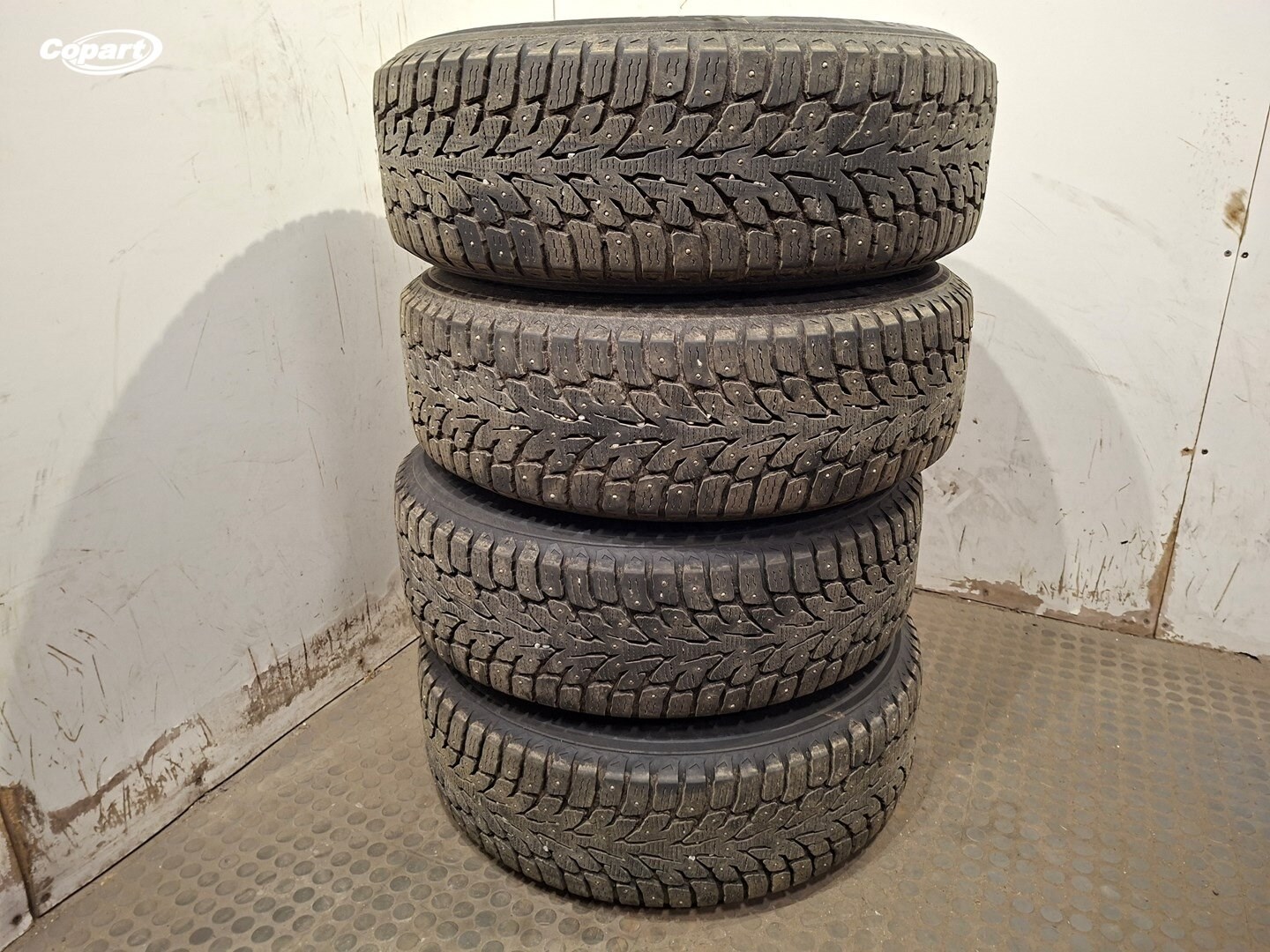 860311 - Image 3