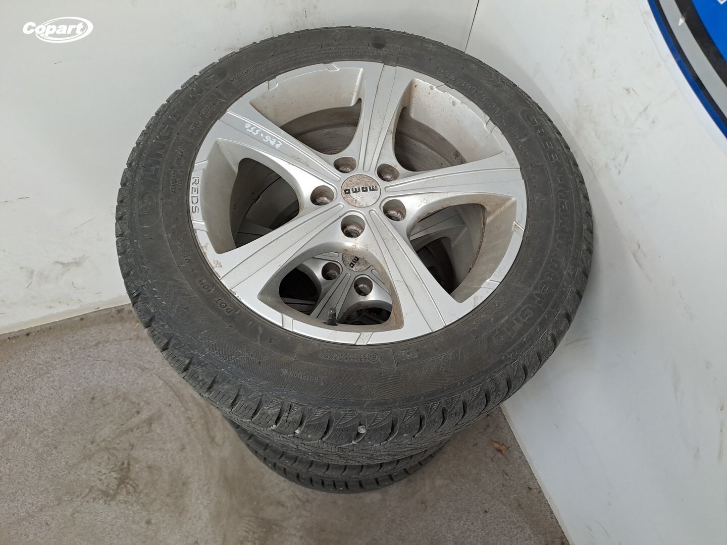 860332 - Image 2