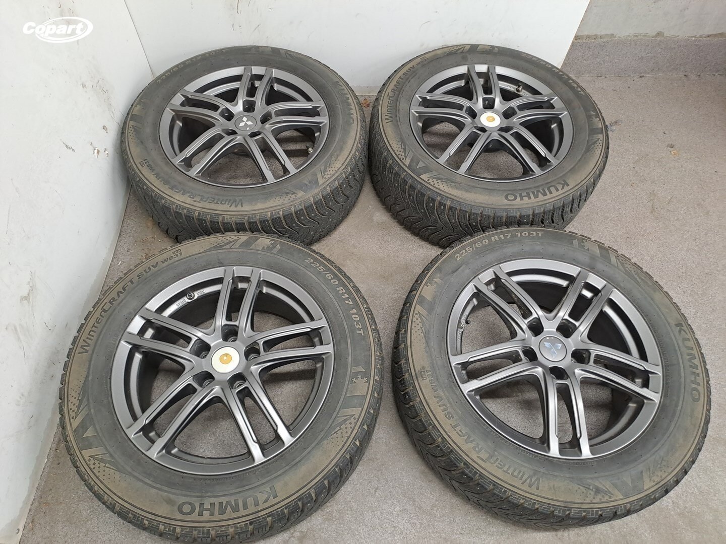 860532 - Image 4