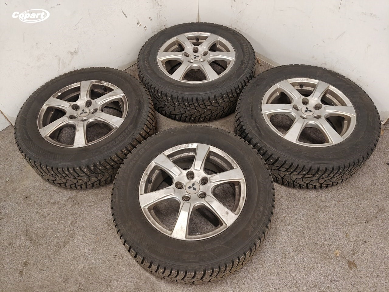 859733 - Image 4