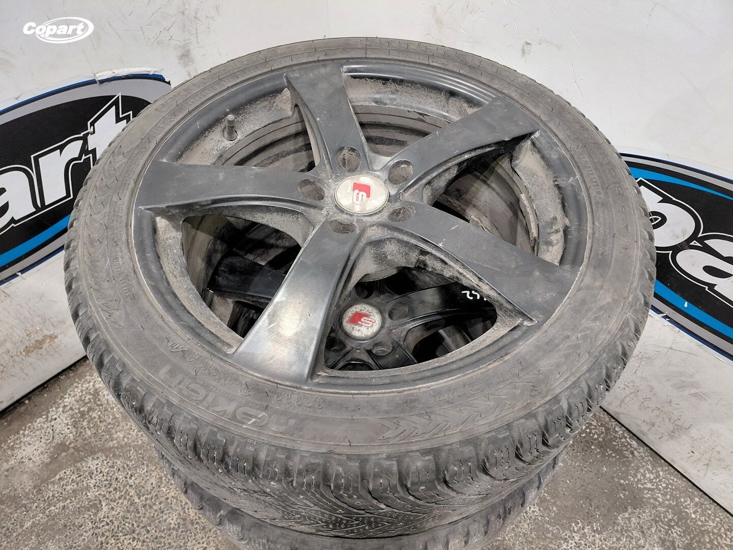 861145 - Image 2