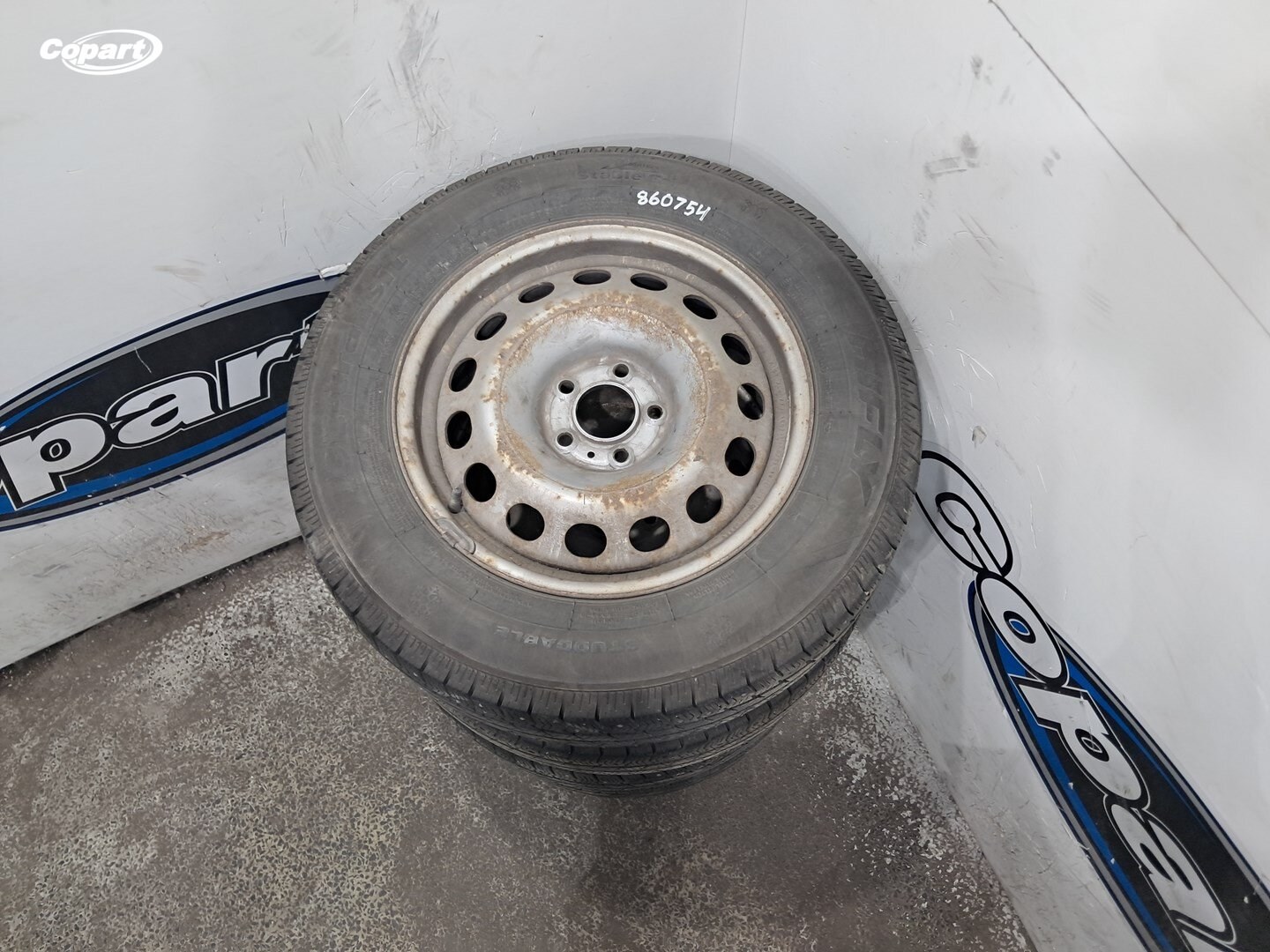 861411 - Image 2