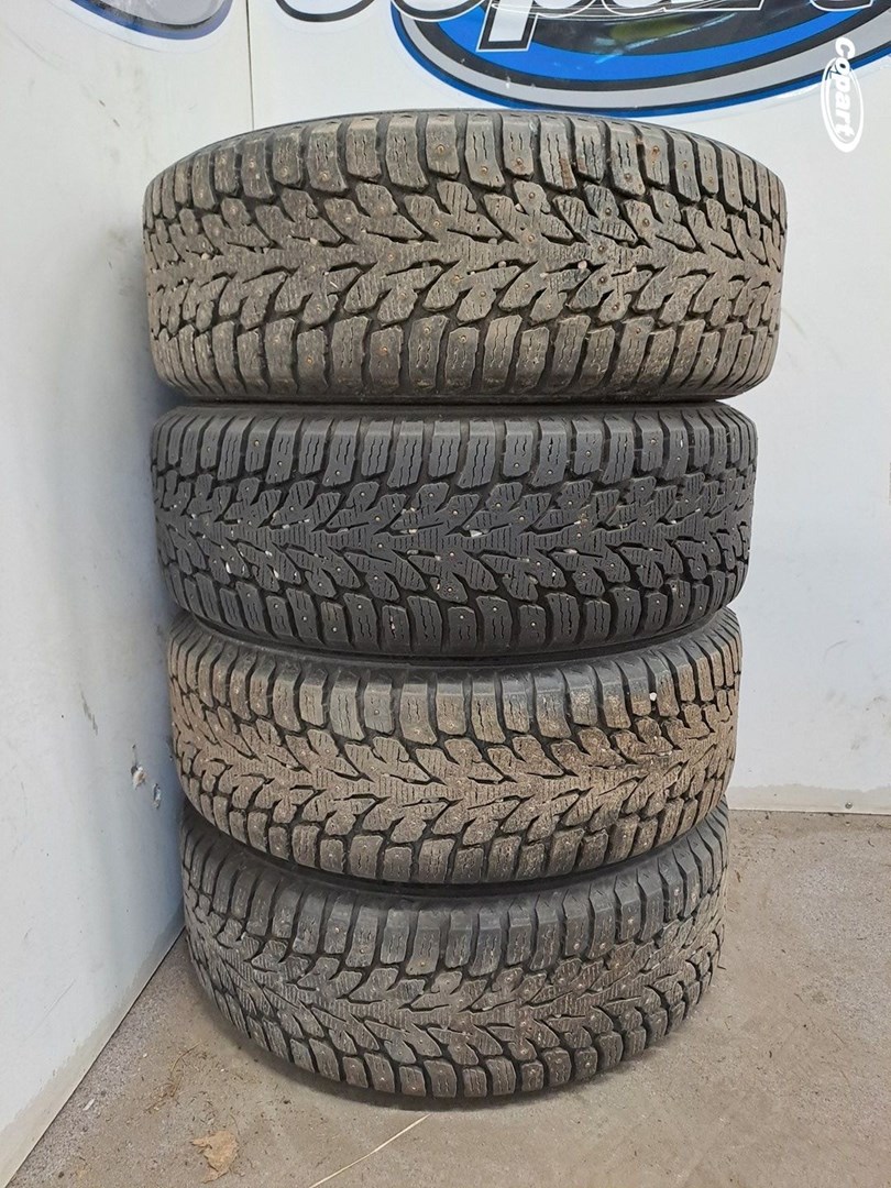 861556 - Image 3