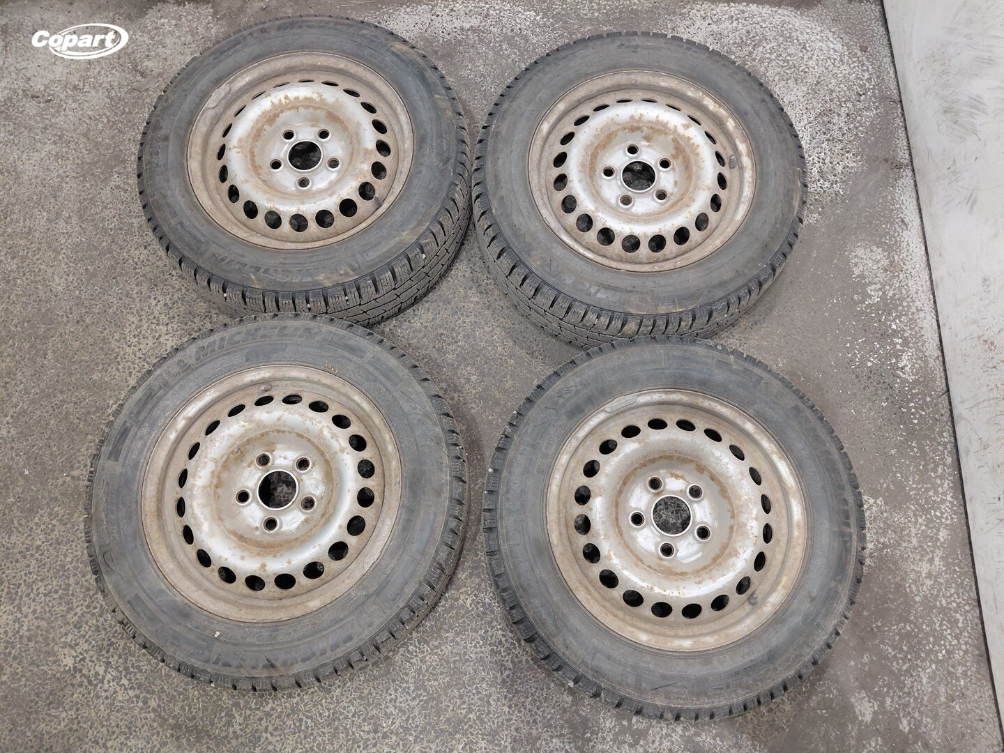 861895 - Image 4