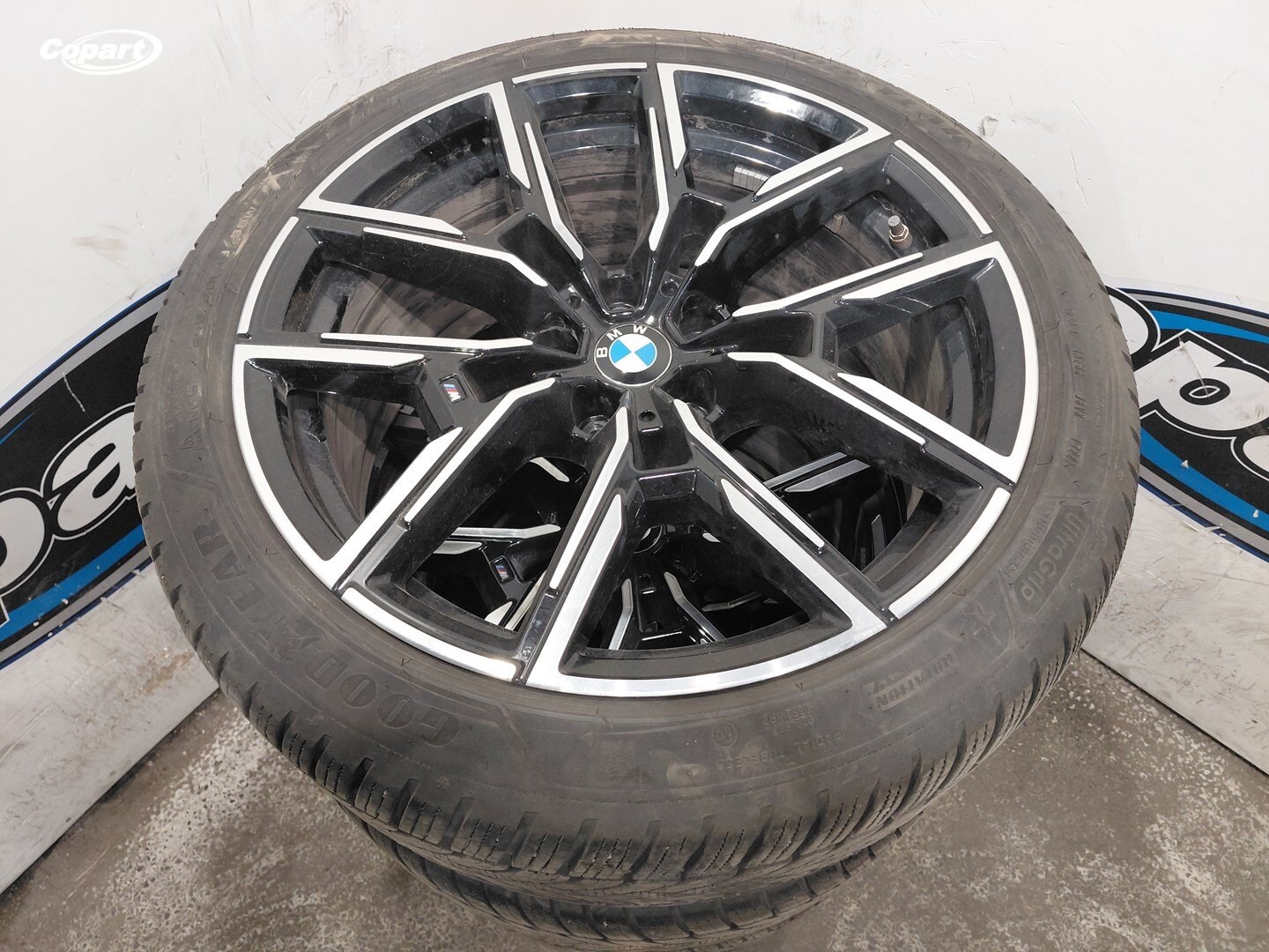 861910 - Image 2