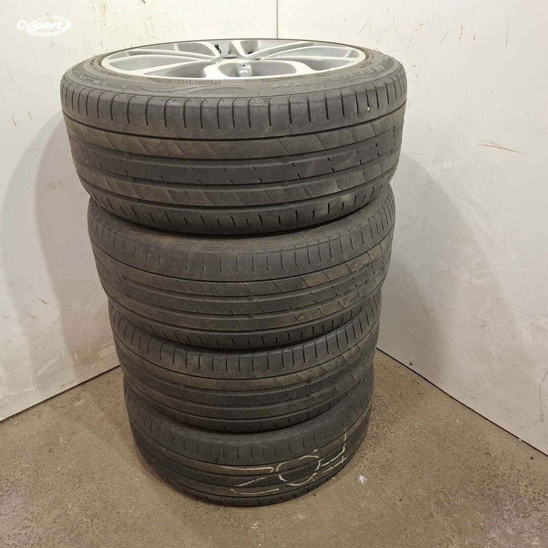 862984 - Image 3