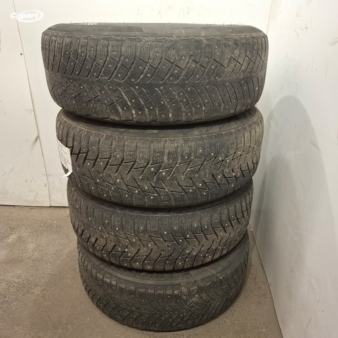 862985 - Image 3