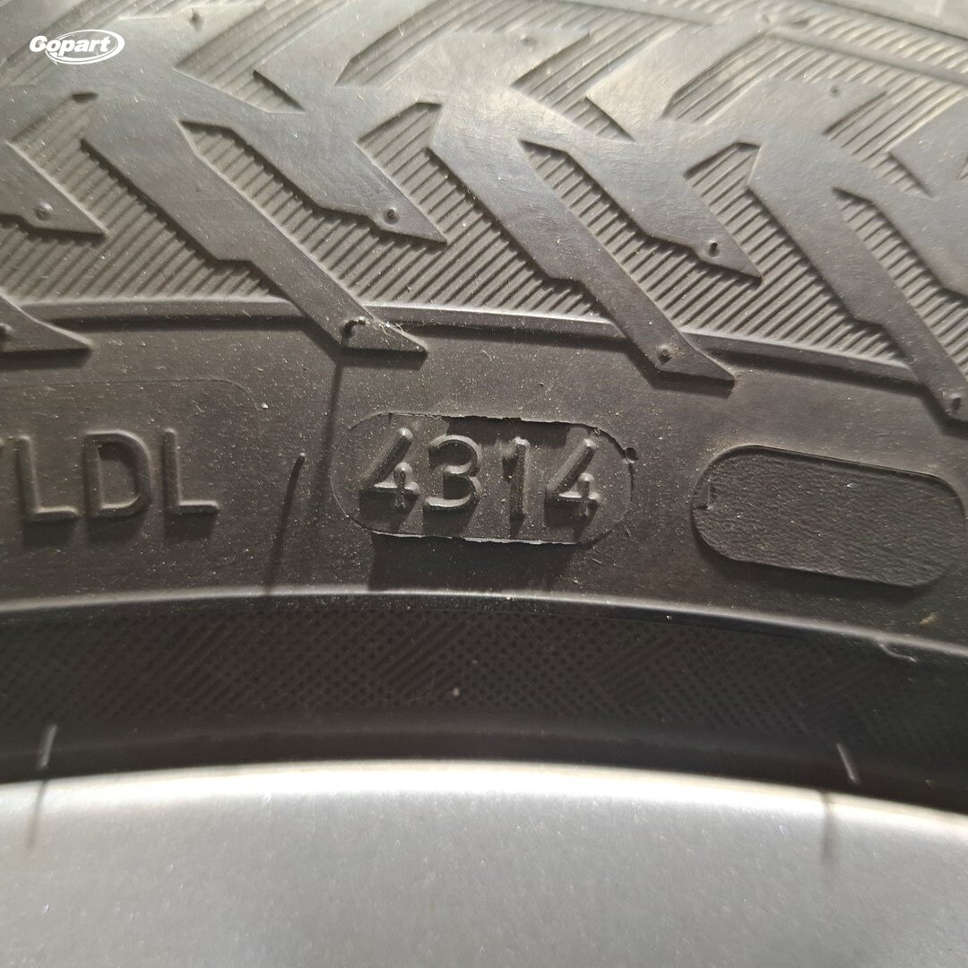 862997 - Image 8