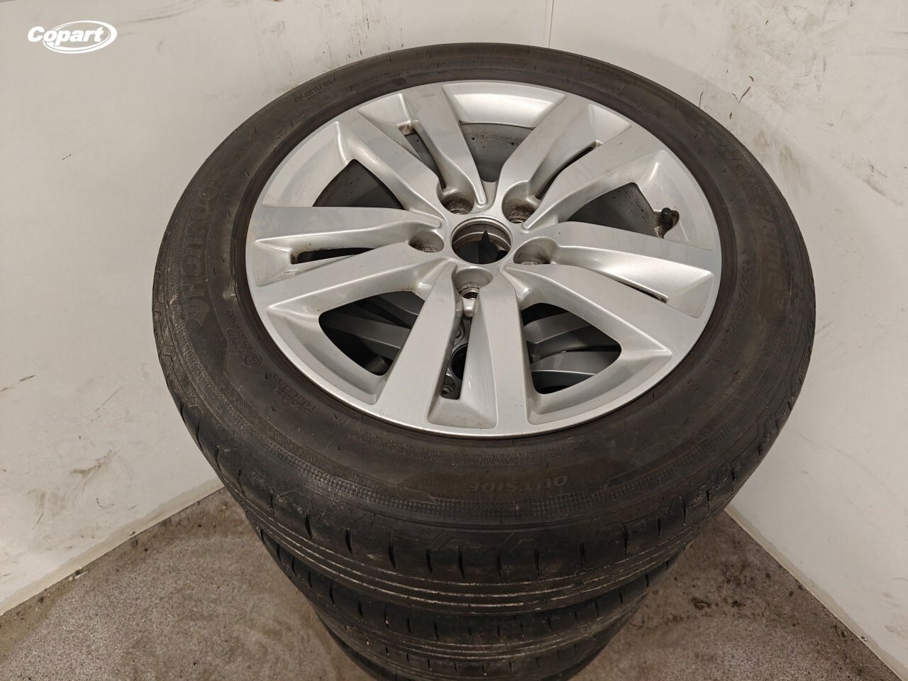 862948 - Image 2