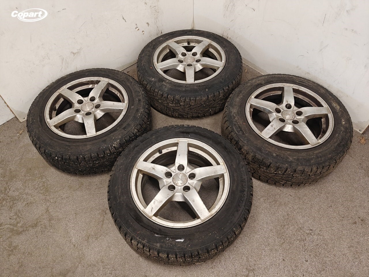 863427 - Image 4